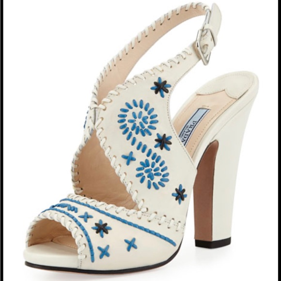 Prada ladies heels - Picture 1 of 4